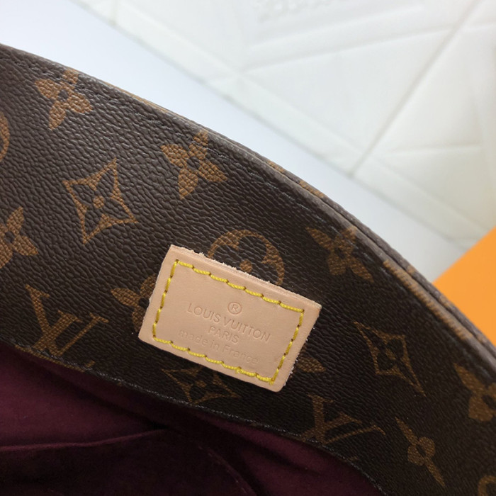 Louis Vuitton Womens Bag Crossbody Bag