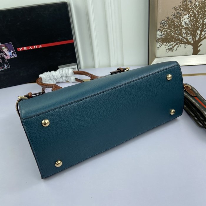 Prada Womens Bag