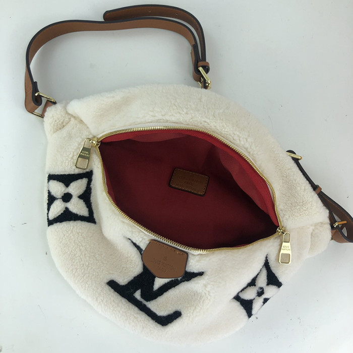 Louis Vuitton Womens Bag Crossbody Bag