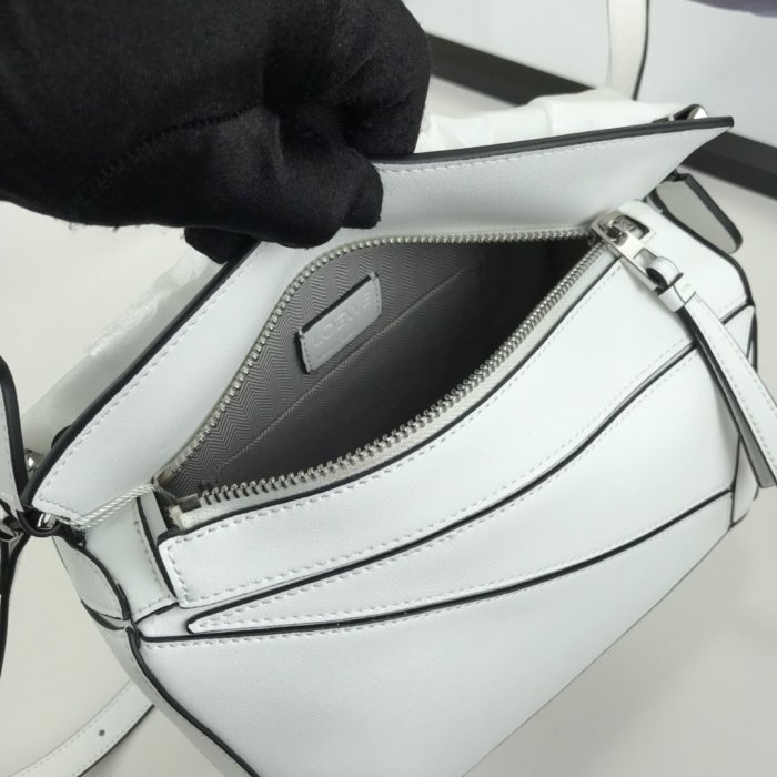 Loewe Womens Bag Small Puzzle Bag in Soft Grained Calfskin