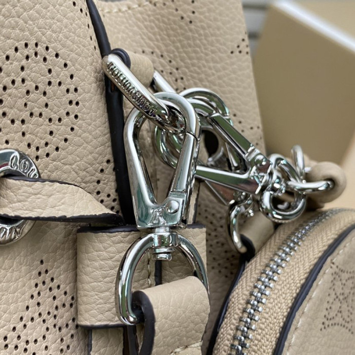 Louis Vuitton Womens Bag Drawstring Bag