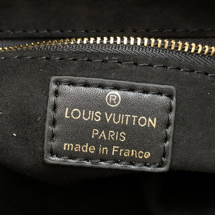 Louis Vuitton Womens Bag Crossbody Bag