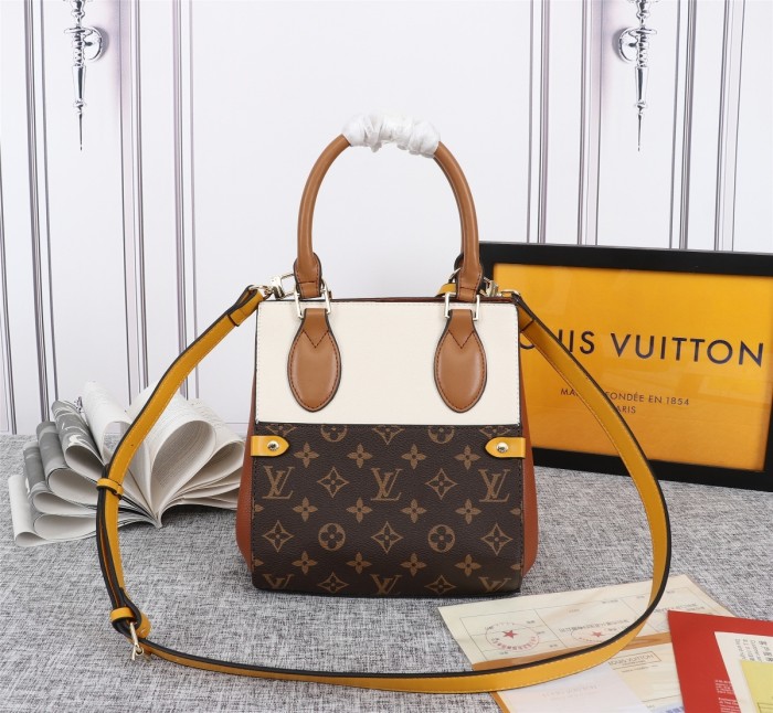 Louis Vuitton Womens Bag Crossbody Bag FOLD TOTE PM M45388