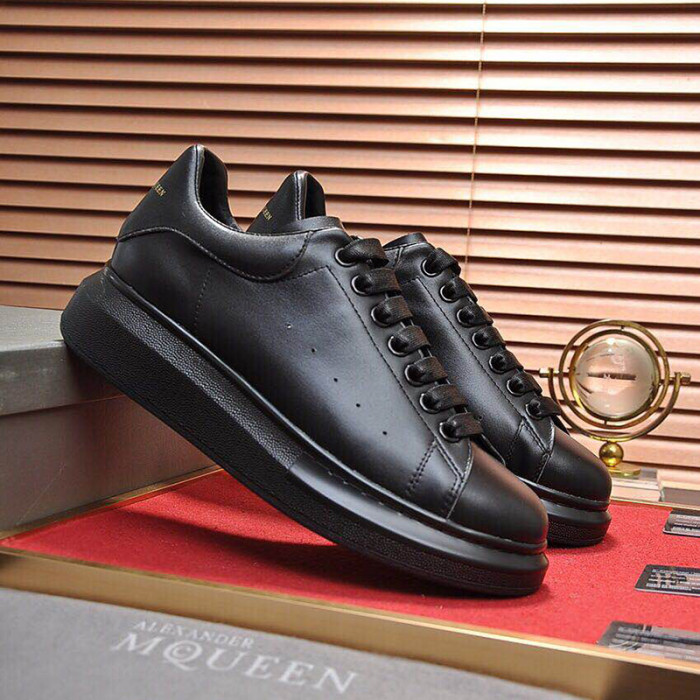 Alexander McQueen Womens Shoes Fashion Sneakers Design Luxury Brand