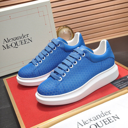 Alexander McQueen Womens Mens Shoes Fashion Sneakers Unisex Design Luxury Brand Oversized Sneaker with Box