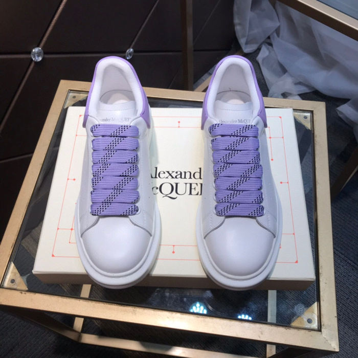 Alexander McQueen Womens Mens Shoes Fashion Sneakers Unisex Design Luxury Brand Oversized Sneaker with Box