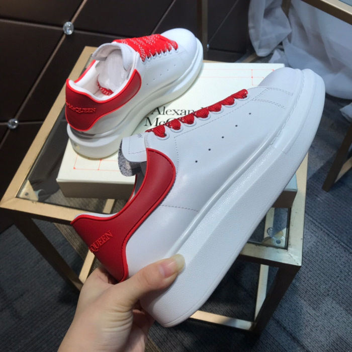 Alexander McQueen Womens Mens Shoes Fashion Sneakers Unisex Design Luxury Brand Oversized Sneaker with Box