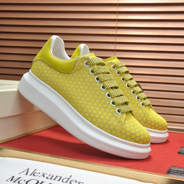 Alexander McQueen Womens Mens Shoes Fashion Sneakers Unisex Design Luxury Brand Oversized Sneaker with Box