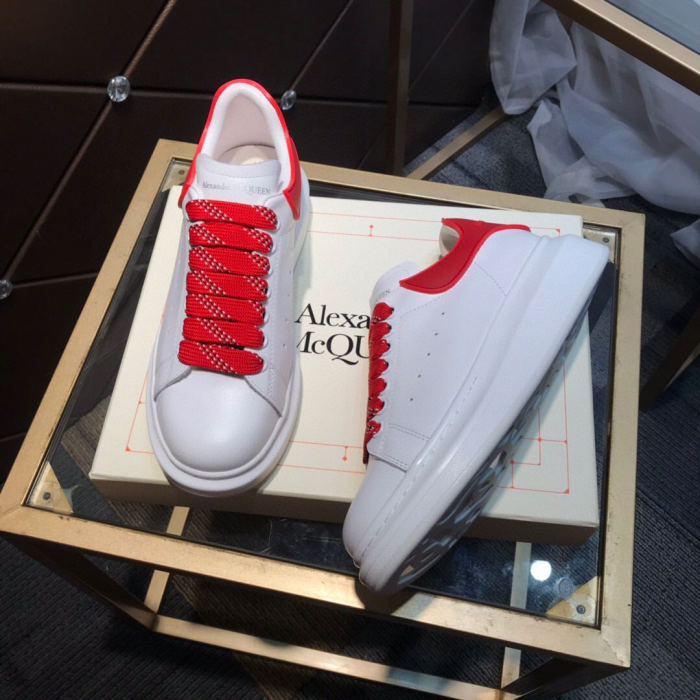 Alexander McQueen Womens Mens Shoes Fashion Sneakers Unisex Design Luxury Brand Oversized Sneaker with Box