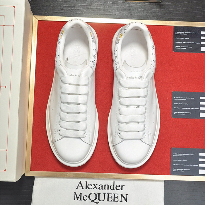 Alexander McQueen Womens Mens Shoes Fashion Sneakers Unisex Design Luxury Brand Oversized Sneaker with Box
