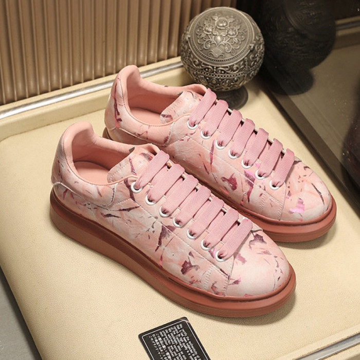 Alexander McQueen Womens Mens Shoes Fashion Sneakers Unisex Design Luxury Brand Oversized Sneaker with Box