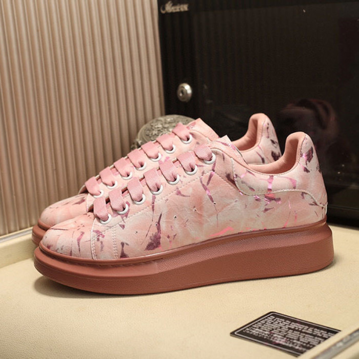 Alexander McQueen Womens Mens Shoes Fashion Sneakers Unisex Design Luxury Brand Oversized Sneaker with Box