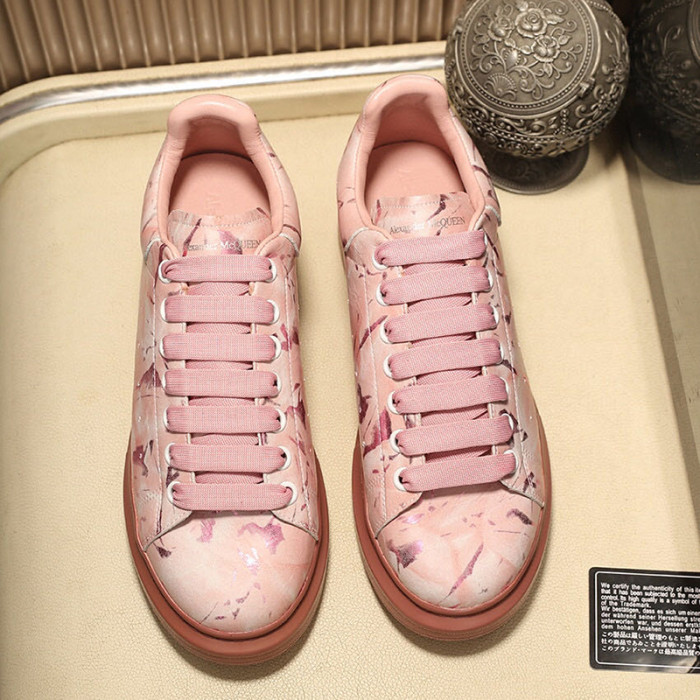 Alexander McQueen Womens Mens Shoes Fashion Sneakers Unisex Design Luxury Brand Oversized Sneaker with Box