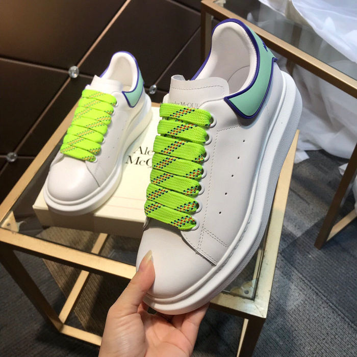 Alexander McQueen Womens Mens Shoes Fashion Sneakers Unisex Design Luxury Brand Oversized Sneaker with Box