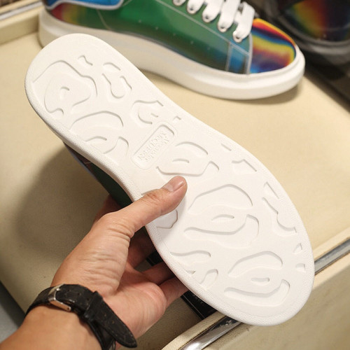 Alexander McQueen Womens Mens Shoes Fashion Sneakers Unisex Design Luxury Brand Oversized Sneaker with Box
