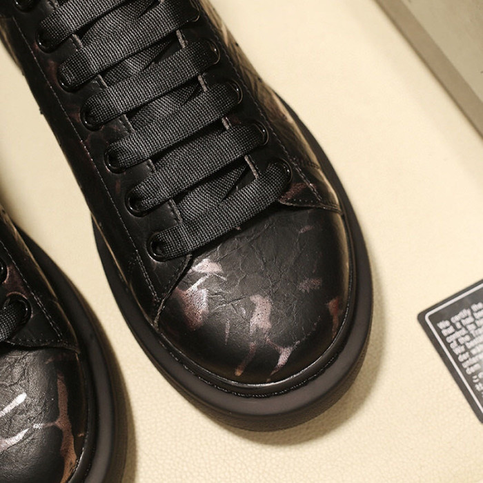 Alexander McQueen Womens Mens Shoes Fashion Sneakers Unisex Design Luxury Brand Oversized Sneaker with Box