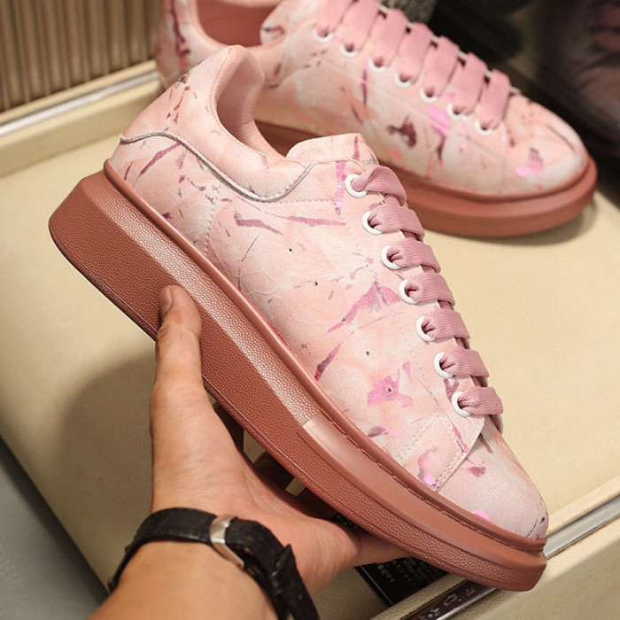 Alexander McQueen Womens Mens Shoes Fashion Sneakers Unisex Design Luxury Brand Oversized Sneaker with Box