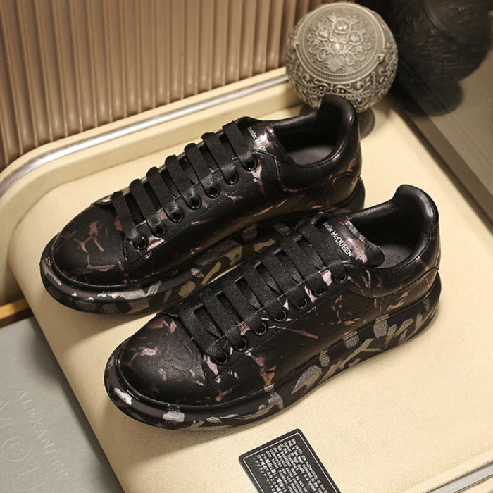 Alexander McQueen Womens Mens Shoes Fashion Sneakers Unisex Design Luxury Brand Oversized Sneaker with Box