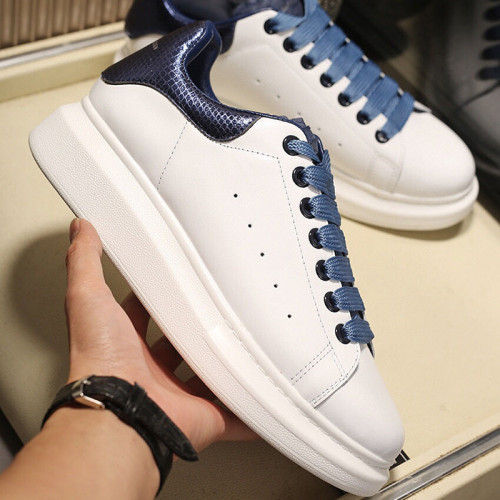 Alexander McQueen Womens Mens Shoes Fashion Sneakers Unisex Design Luxury Brand Oversized Sneaker with Box