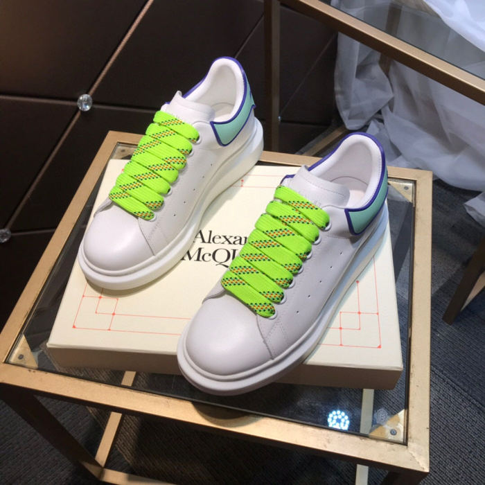 Alexander McQueen Womens Mens Shoes Fashion Sneakers Unisex Design Luxury Brand Oversized Sneaker with Box