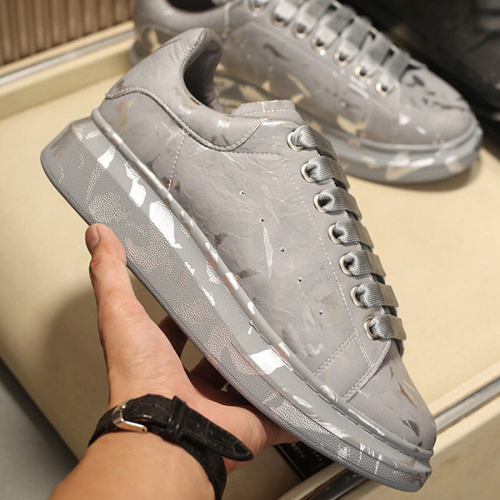 Alexander McQueen Womens Mens Shoes Fashion Sneakers Unisex Design Luxury Brand Oversized Sneaker with Box