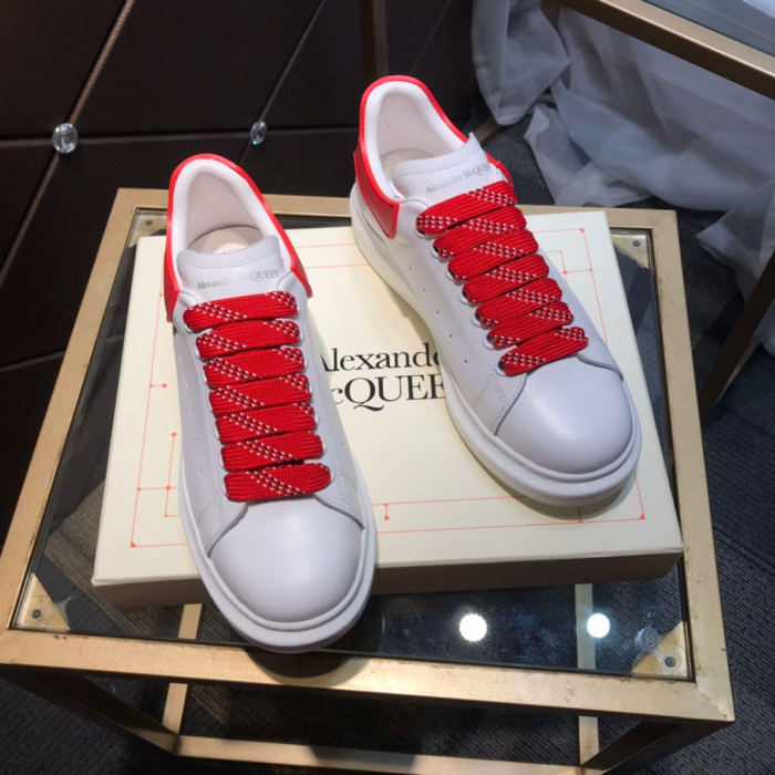 Alexander McQueen Womens Mens Shoes Fashion Sneakers Unisex Design Luxury Brand Oversized Sneaker with Box