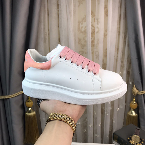 Alexander McQueen Womens Mens Shoes Fashion Sneakers Unisex Design Luxury Brand Oversized Sneaker with Box
