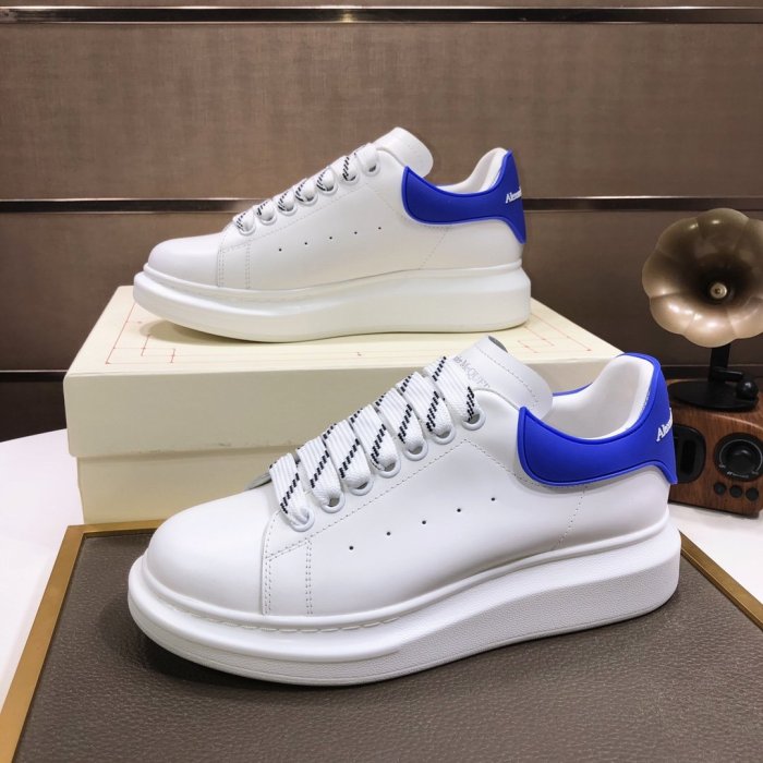 Alexander McQueen Womens Mens Shoes Fashion Sneakers Unisex Design Luxury Brand Oversized Sneaker with Box