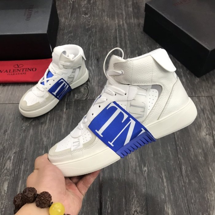 Valentino Men and Women Shoes Fashion Design Luxury Brand