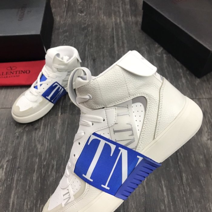 Valentino Men and Women Shoes Fashion Design Luxury Brand