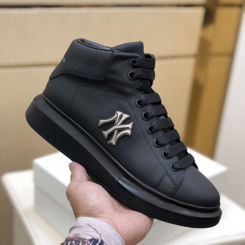 Alexander McQueen Womens Mens Shoes Fashion Sneakers Unisex Design Luxury Brand Oversized Sneaker with Box