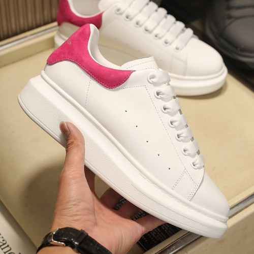 Alexander McQueen Womens Mens Shoes Fashion Sneakers Unisex Design Luxury Brand Oversized Sneaker with Box