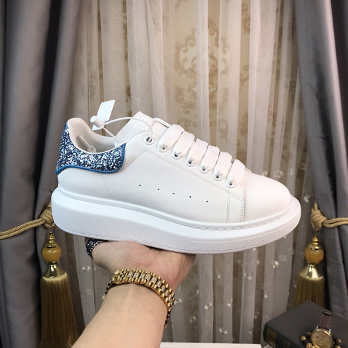 Alexander McQueen Womens Mens Shoes Fashion Sneakers Unisex Design Luxury Brand Oversized Sneaker with Box