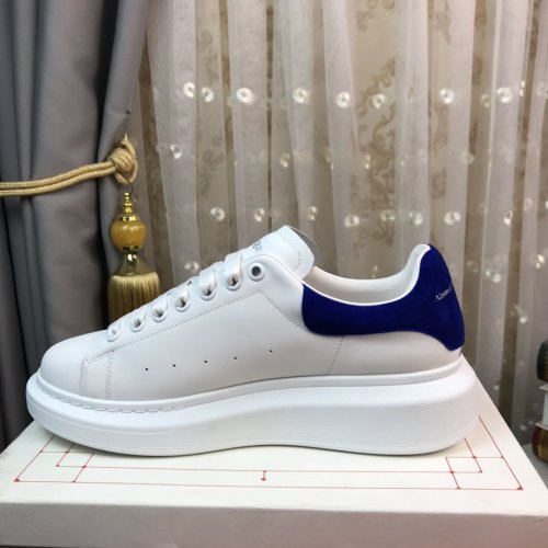 Alexander McQueen Womens Mens Shoes Fashion Sneakers Unisex Design Luxury Brand Oversized Sneaker with Box