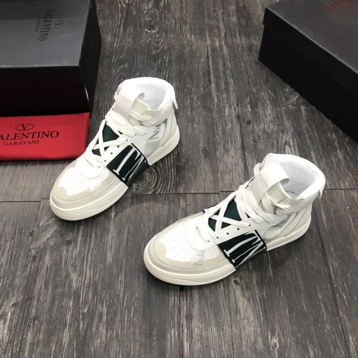 Valentino Men and Women Shoes Fashion Design Luxury Brand