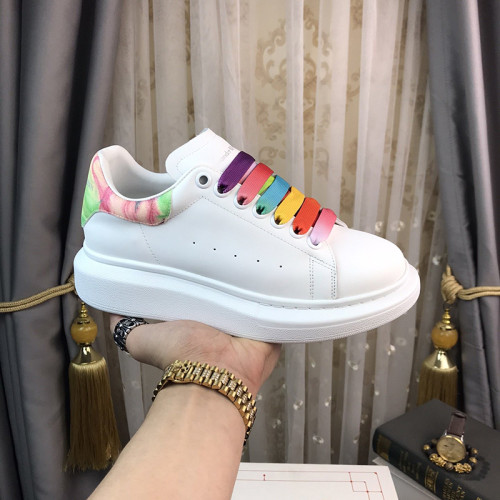 Alexander McQueen Womens Mens Shoes Fashion Sneakers Unisex Design Luxury Brand Oversized Sneaker with Box
