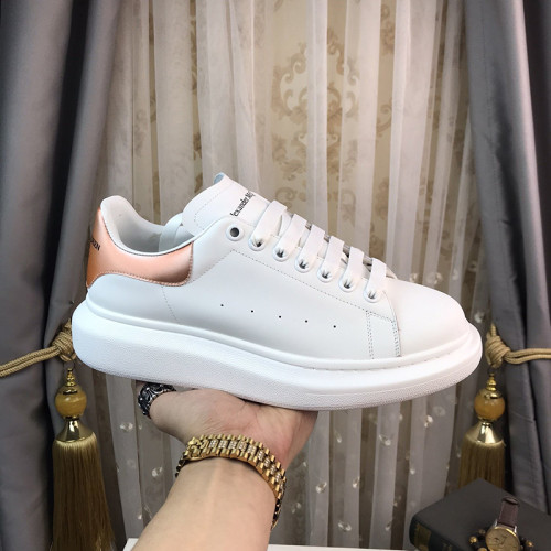 Alexander McQueen Womens Mens Shoes Fashion Sneakers Unisex Design Luxury Brand Oversized Sneaker with Box