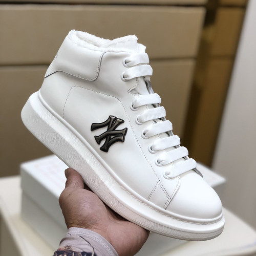 Alexander McQueen Womens Mens Shoes Fashion Sneakers Unisex Design Luxury Brand Oversized Sneaker with Box
