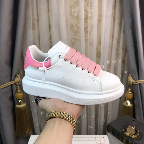 Alexander McQueen Womens Mens Shoes Fashion Sneakers Unisex Design Luxury Brand Oversized Sneaker with Box