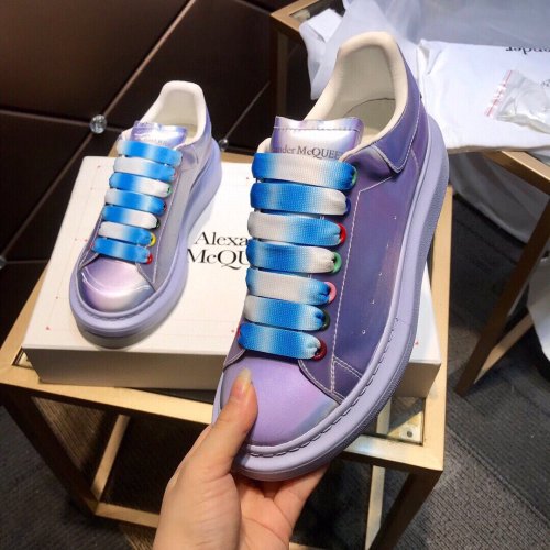Alexander McQueen Womens Mens Shoes Fashion Sneakers Unisex Design Luxury Brand Oversized Sneaker with Box