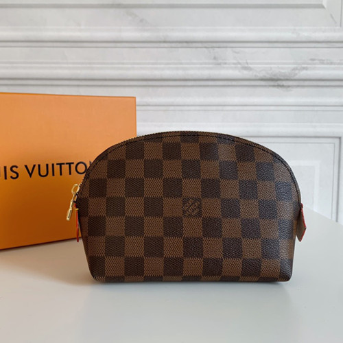 Louis Vuitton Womens Clutch Make Up Bags Luxury Fashion Type COSMETIC POUCH Damier Ebene Canvas N47516