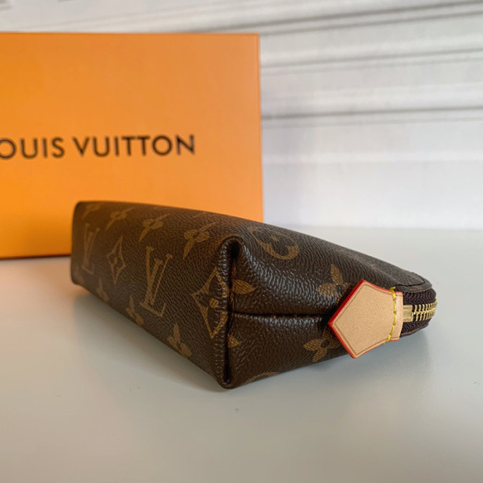 Louis Vuitton Womens Clutch Make Up Bags Luxury Fashion Type Designer COSMETIC POUCH Monogram Canvas M47515