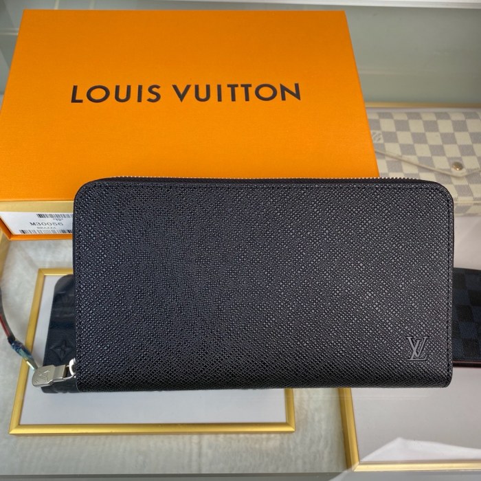Louis Vuitton Mens Wallets Purse Luxury Brand Designer ZIPPY ORGANIZER Taiga Leather with Original Box M30056