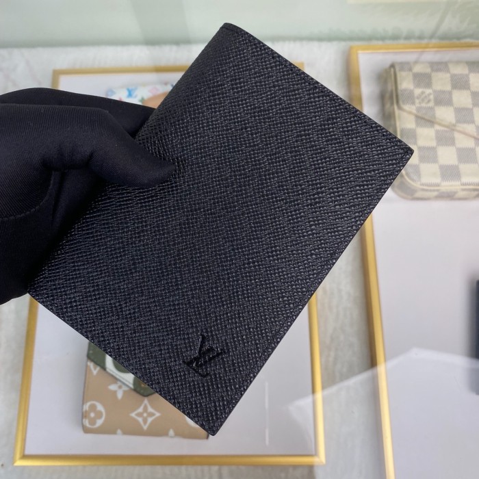 Louis Vuitton Mens Wallets Purse Luxury Brand Designer PASSPORT COVER Taiga Leather with Original Box M64596