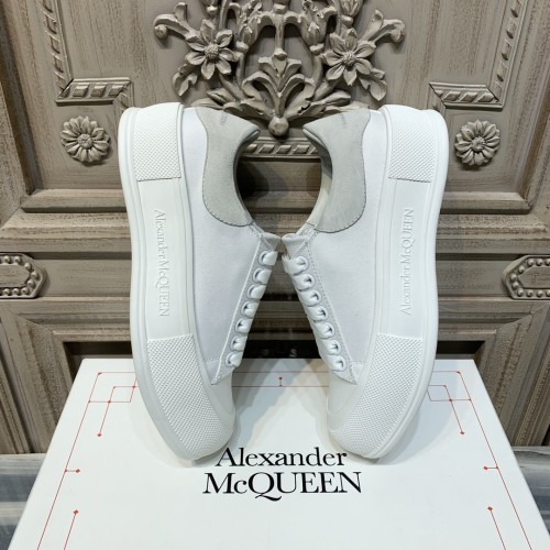 Alexander McQueen Womens Mens Shoes Fashion Sneakers Unisex Design Luxury Brand Deck Lace Up Plimsoll with Original Box