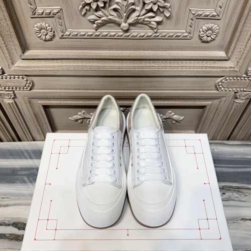 Alexander McQueen Womens Mens Shoes Fashion Sneakers Unisex Design Luxury Brand Deck Lace Up Plimsoll with Original Box