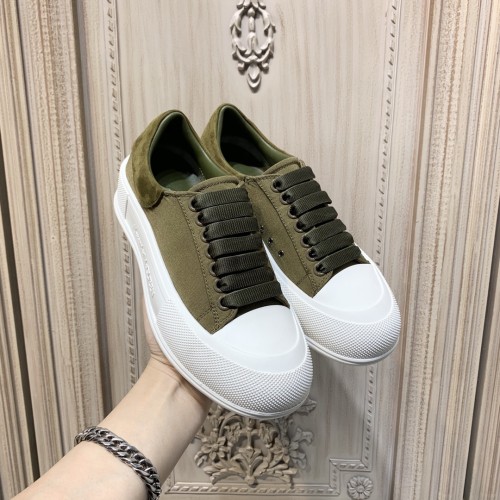Alexander McQueen Womens Mens Shoes Fashion Sneakers Unisex Design Luxury Brand Deck Lace Up Plimsoll with Original Box