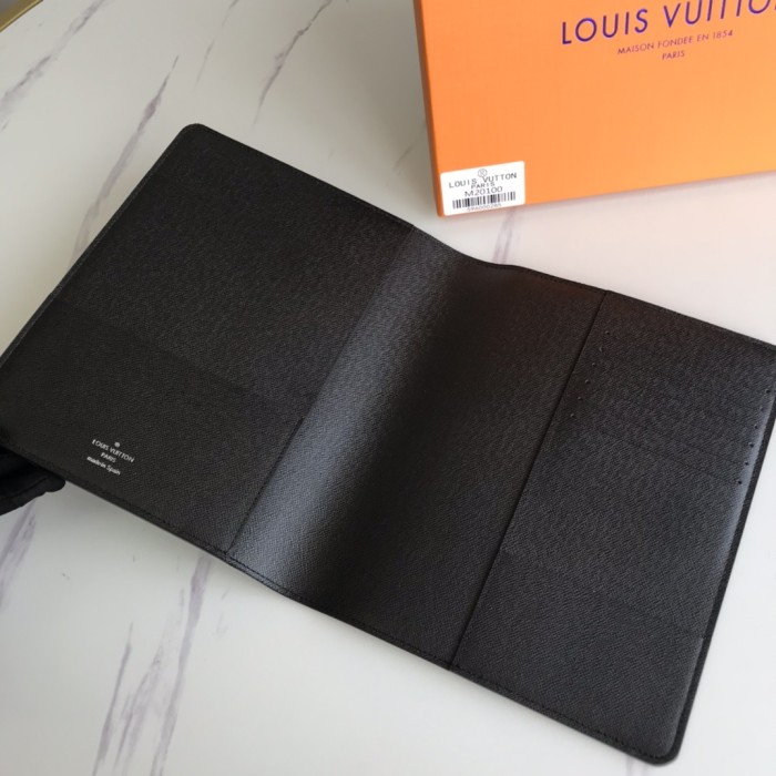 Louis Vuitton Mens Clutch Wallet Purse Bags Luxury Fashion Type Leather Mens Clutch Check Folder Notebook Cover