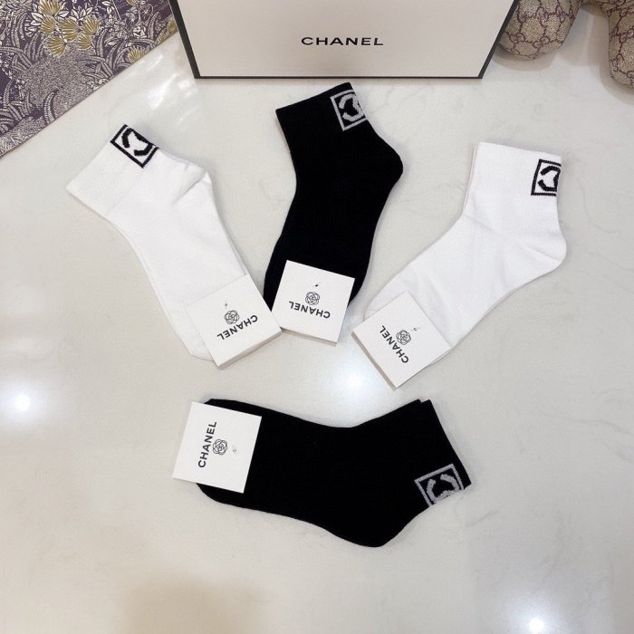 Chanel Socks 4 Pairs with Original Box Luxury Brand Breathable Chanel Sock
