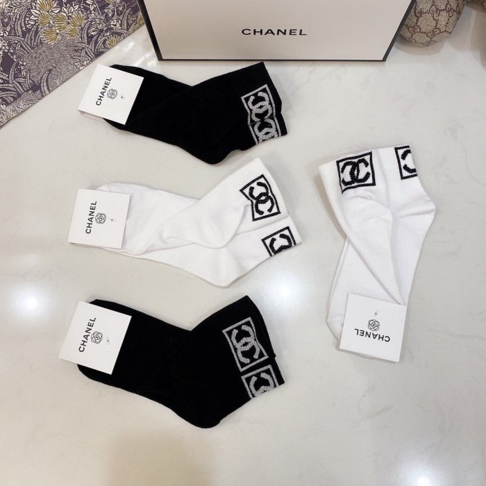 Chanel Socks 4 Pairs with Original Box Luxury Brand Breathable Chanel Sock